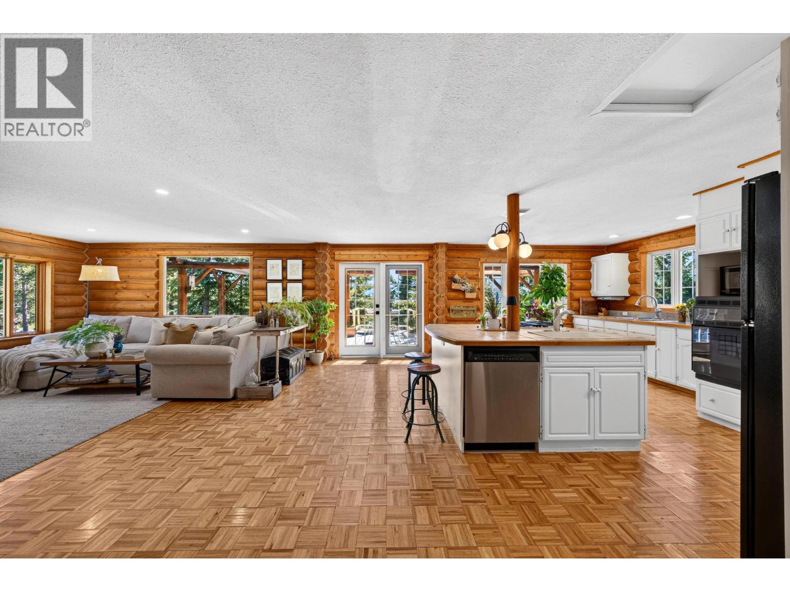 1509 Lafontaine Road, Golden, British Columbia  V0A 1H3 - Photo 19 - 10401345