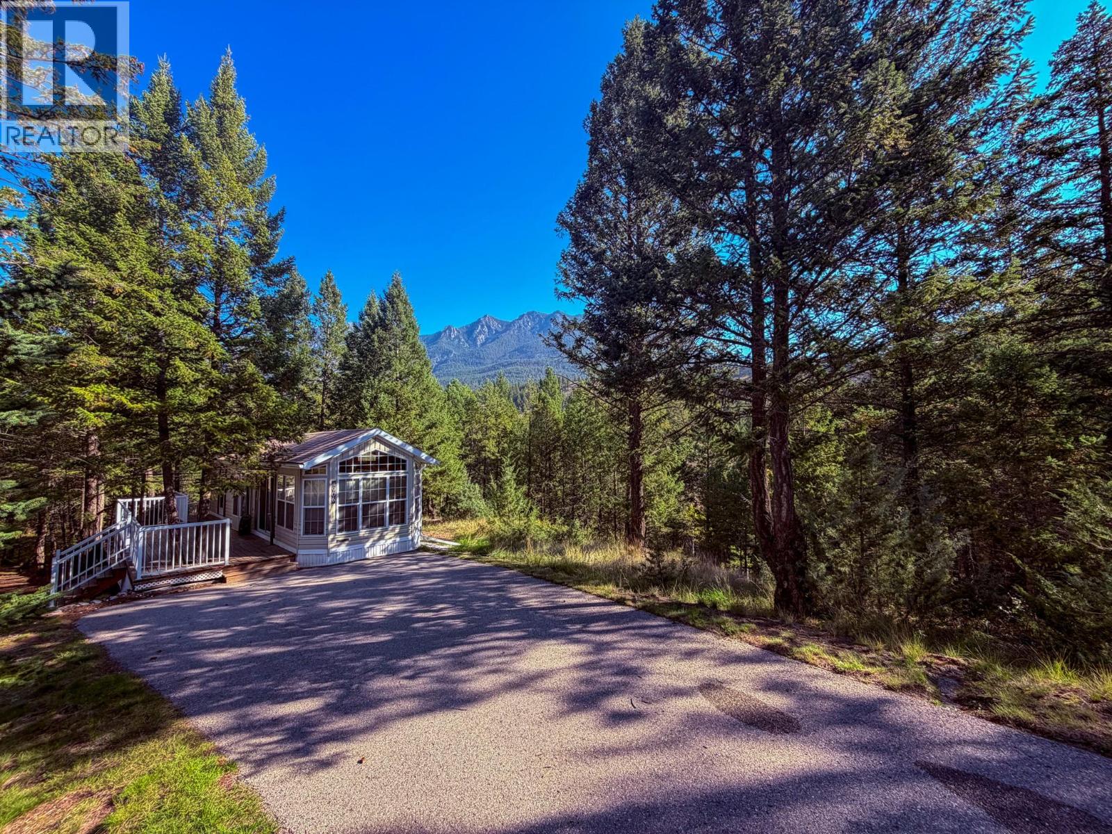4906 Lynx Drive, Radium Hot Springs, British Columbia  V0A 1M0 - Photo 33 - 10401569
