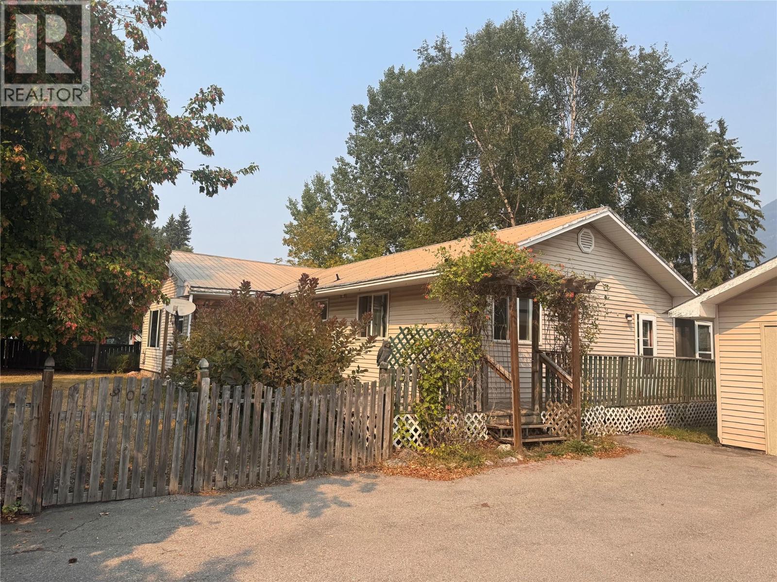 903 Ryter Road W, Nicholson, British Columbia  V0A 1H2 - Photo 3 - 10398554