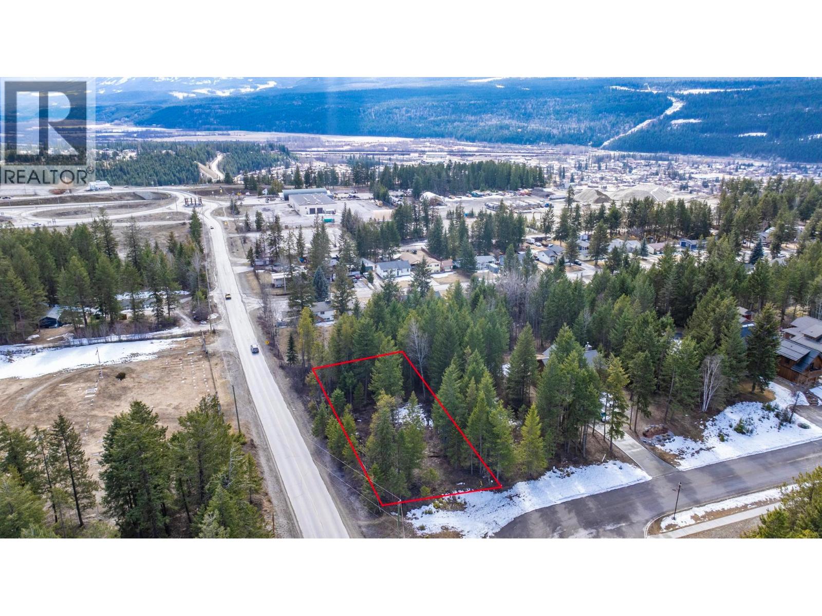 1400 Pine Drive, Golden, British Columbia  V0A 1H1 - Photo 21 - 10401672