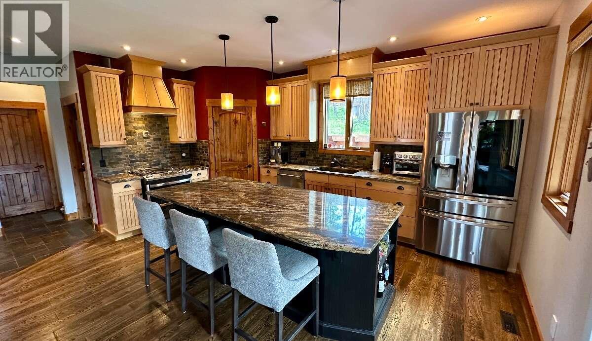 2577 Sandstone Circle, Invermere, British Columbia  V0A 1K6 - Photo 17 - 10401893