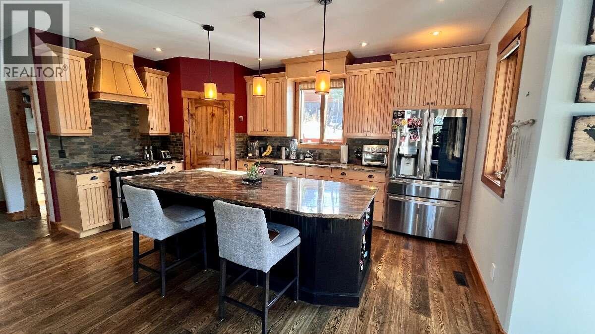2577 Sandstone Circle, Invermere, British Columbia  V0A 1K6 - Photo 18 - 10401893
