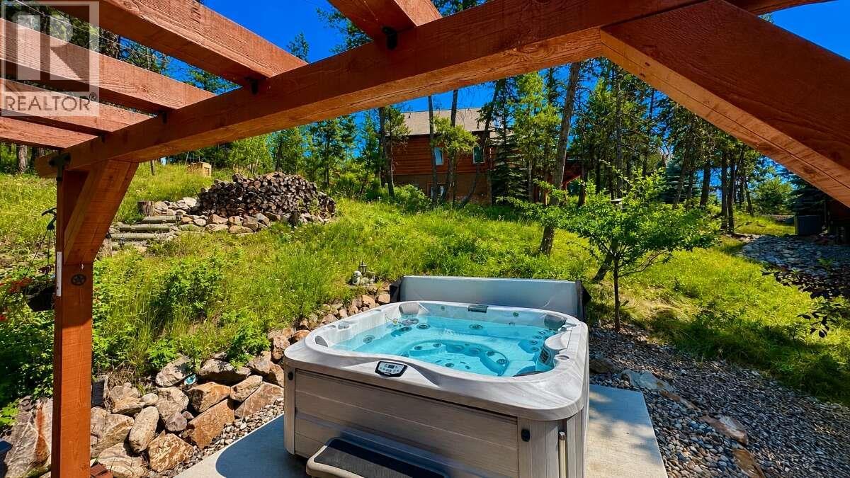 2577 Sandstone Circle, Invermere, British Columbia  V0A 1K6 - Photo 3 - 10401893