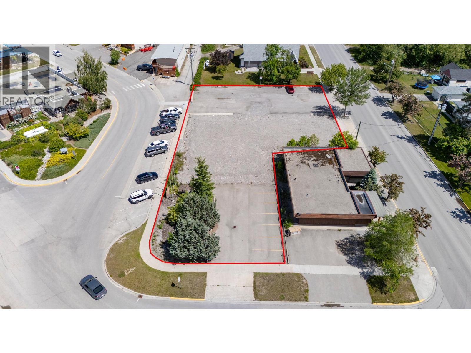 837 Park Drive, Golden, British Columbia  V0A 1H0 - Photo 3 - 10401903
