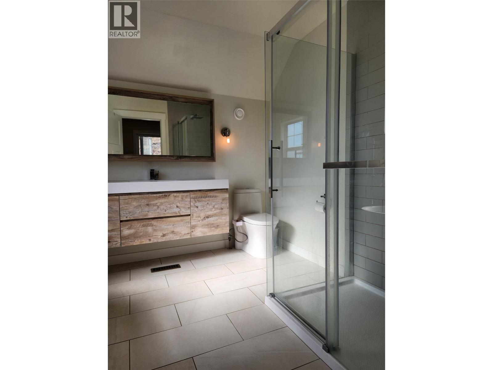 765 Kpokl Road, Invermere, British Columbia  V0A 1K4 - Photo 22 - 10401849