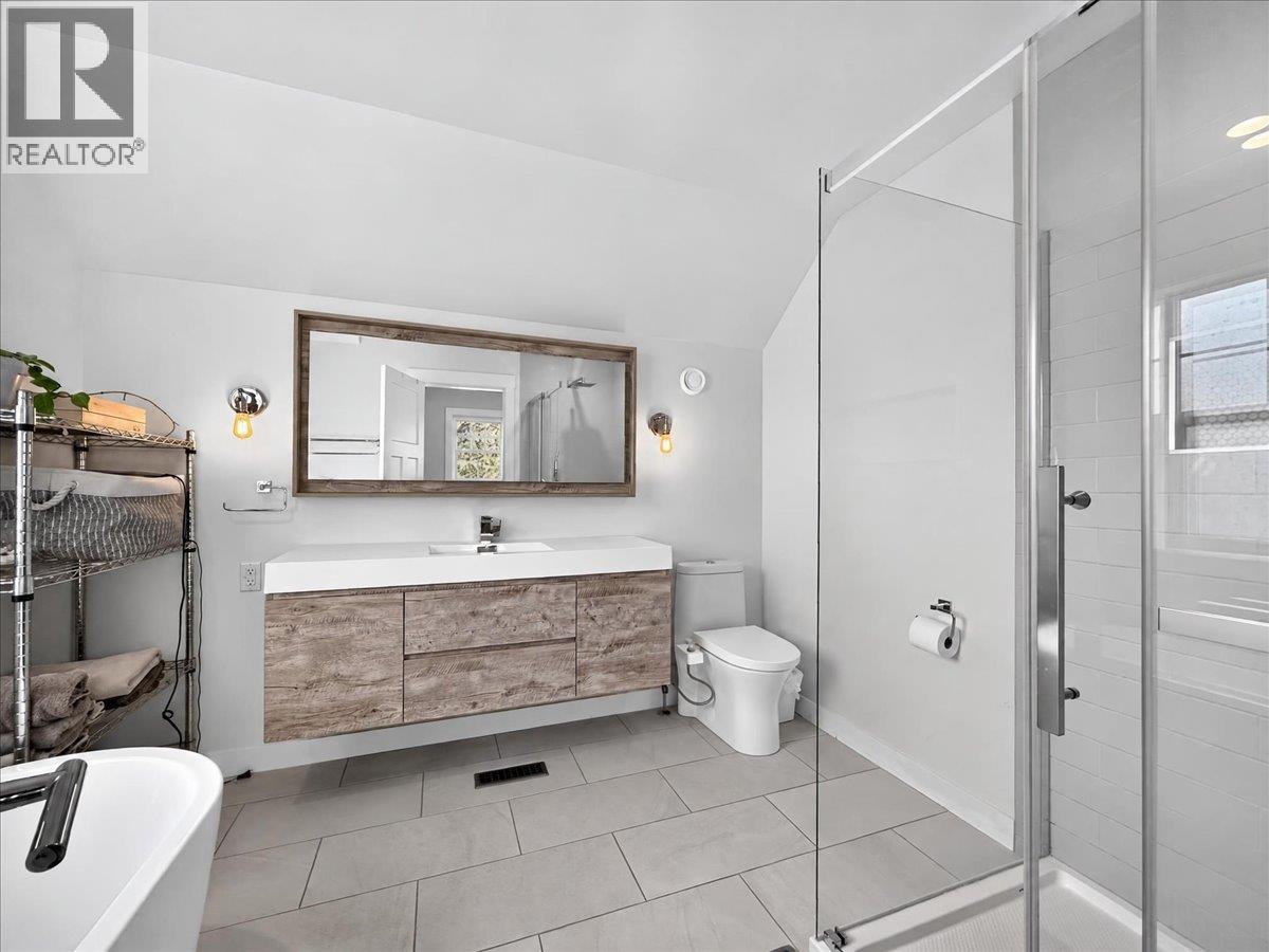 765 Kpokl Road, Invermere, British Columbia  V0A 1K4 - Photo 34 - 10401849