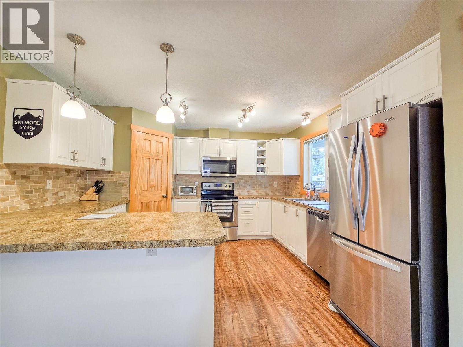 4868 Riverview Drive Unit# 81, Edgewater, British Columbia  V0A 1E0 - Photo 10 - 10401483