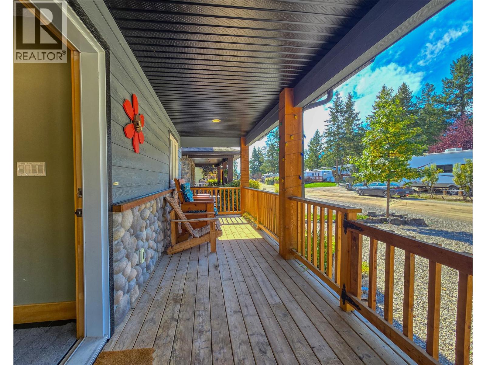 4868 Riverview Drive Unit# 81, Edgewater, British Columbia  V0A 1E0 - Photo 8 - 10401483