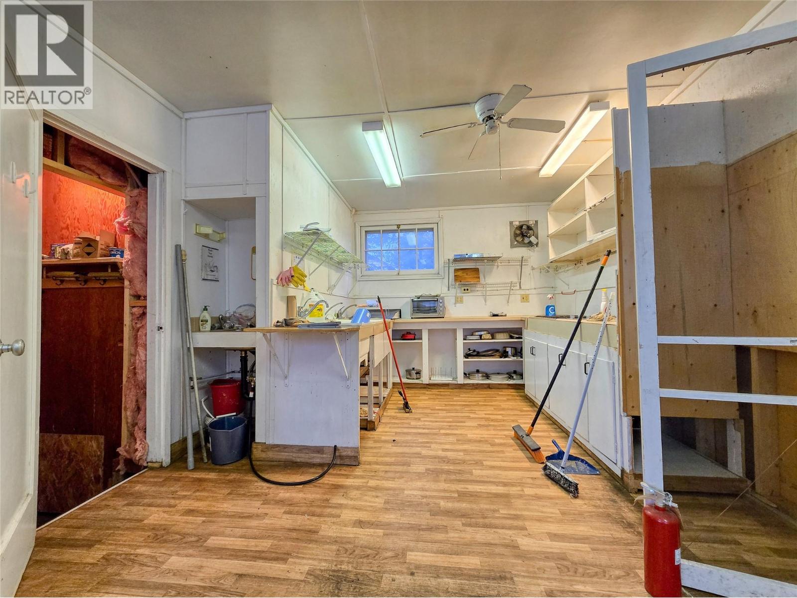 970 95 Highway, Spillimacheen, British Columbia  V0A 1P0 - Photo 14 - 10400750