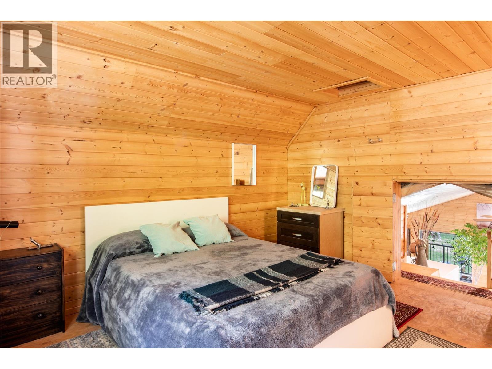 1506 Hartley Road, Golden, British Columbia  V0A 1H1 - Photo 19 - 10402004