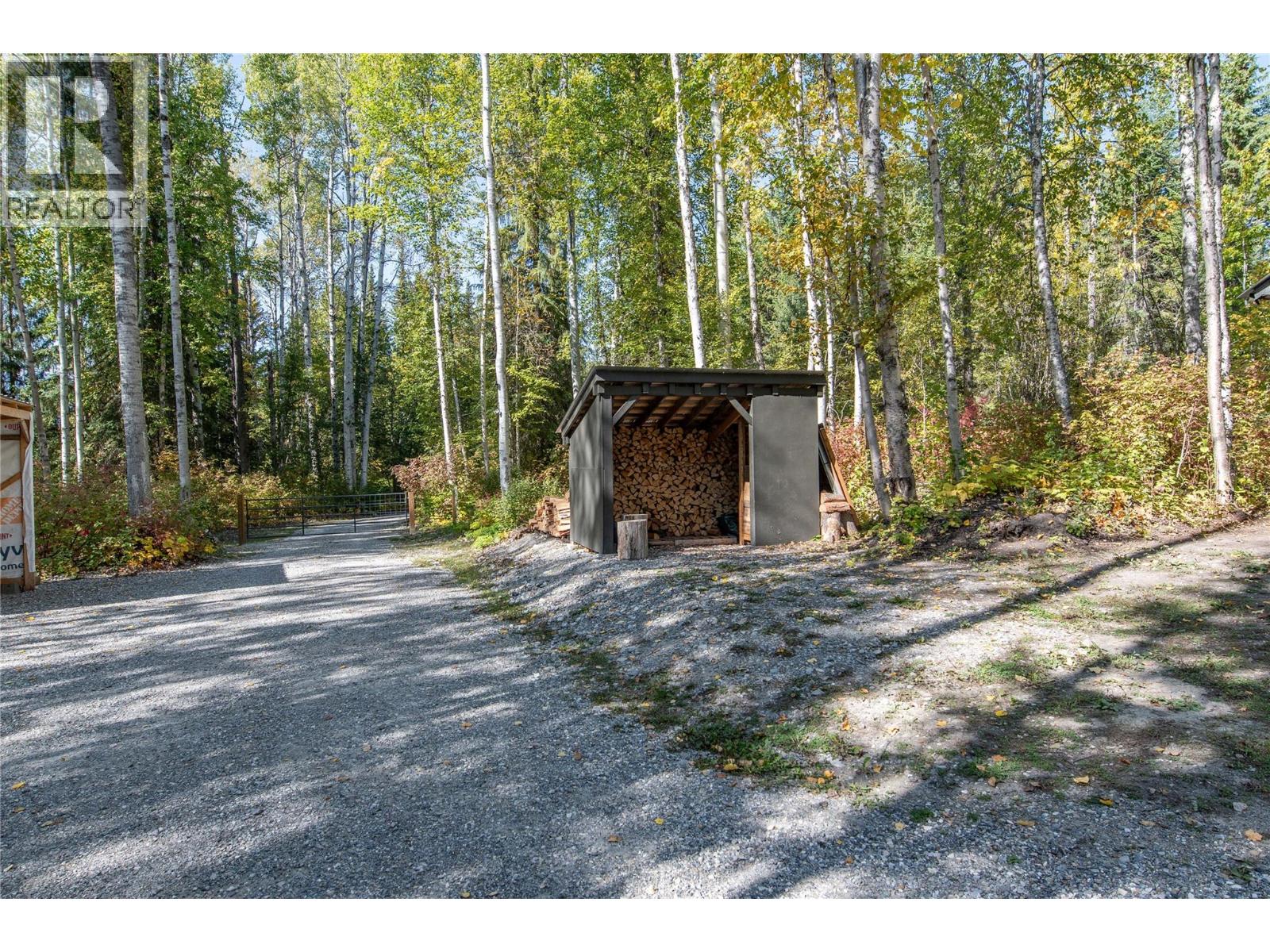 1506 Hartley Road, Golden, British Columbia  V0A 1H1 - Photo 38 - 10402004