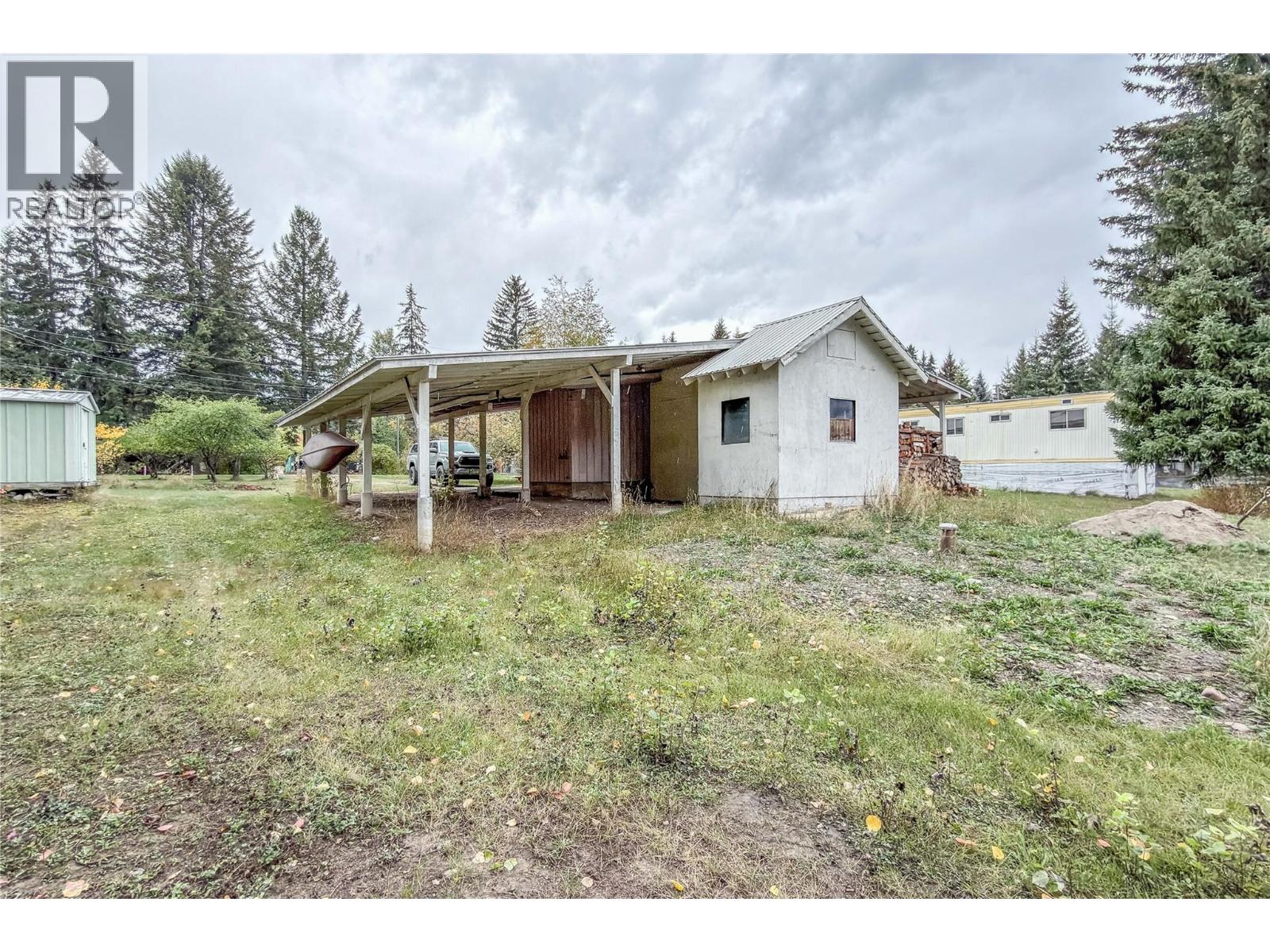 909 Ryter Road W, Golden, British Columbia  V0A 1H2 - Photo 26 - 10402026
