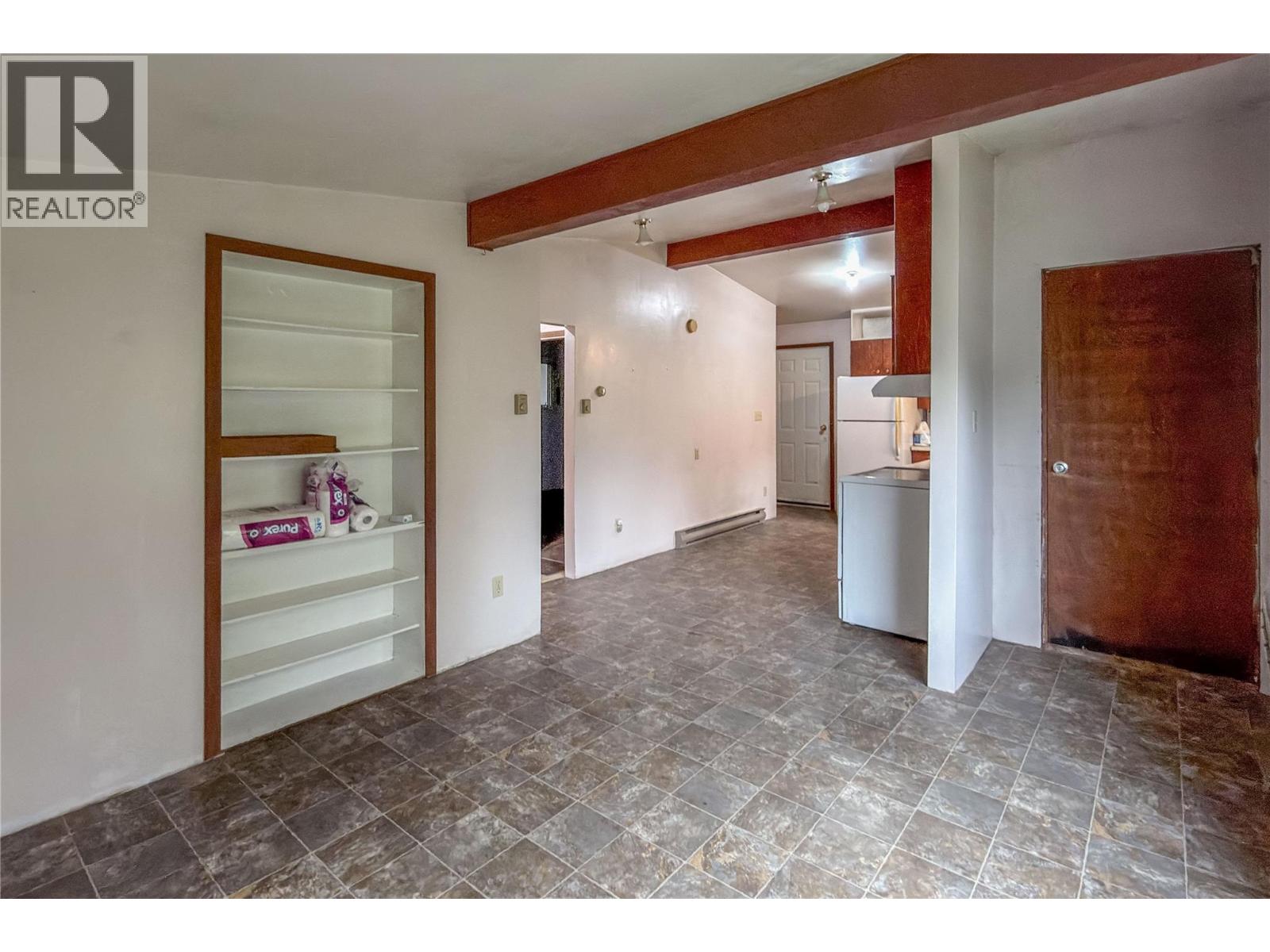909 Ryter Road W, Golden, British Columbia  V0A 1H2 - Photo 6 - 10402026