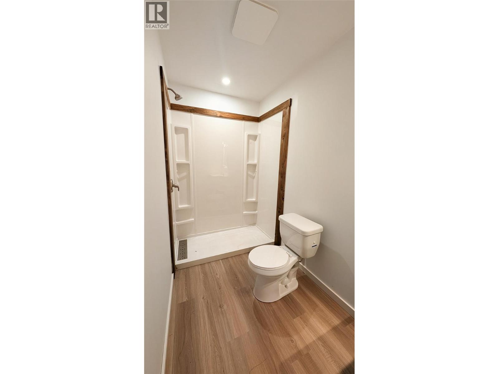 4811 Crescentwood Drive, Edgewater, British Columbia  V0A 1E0 - Photo 40 - 10402139