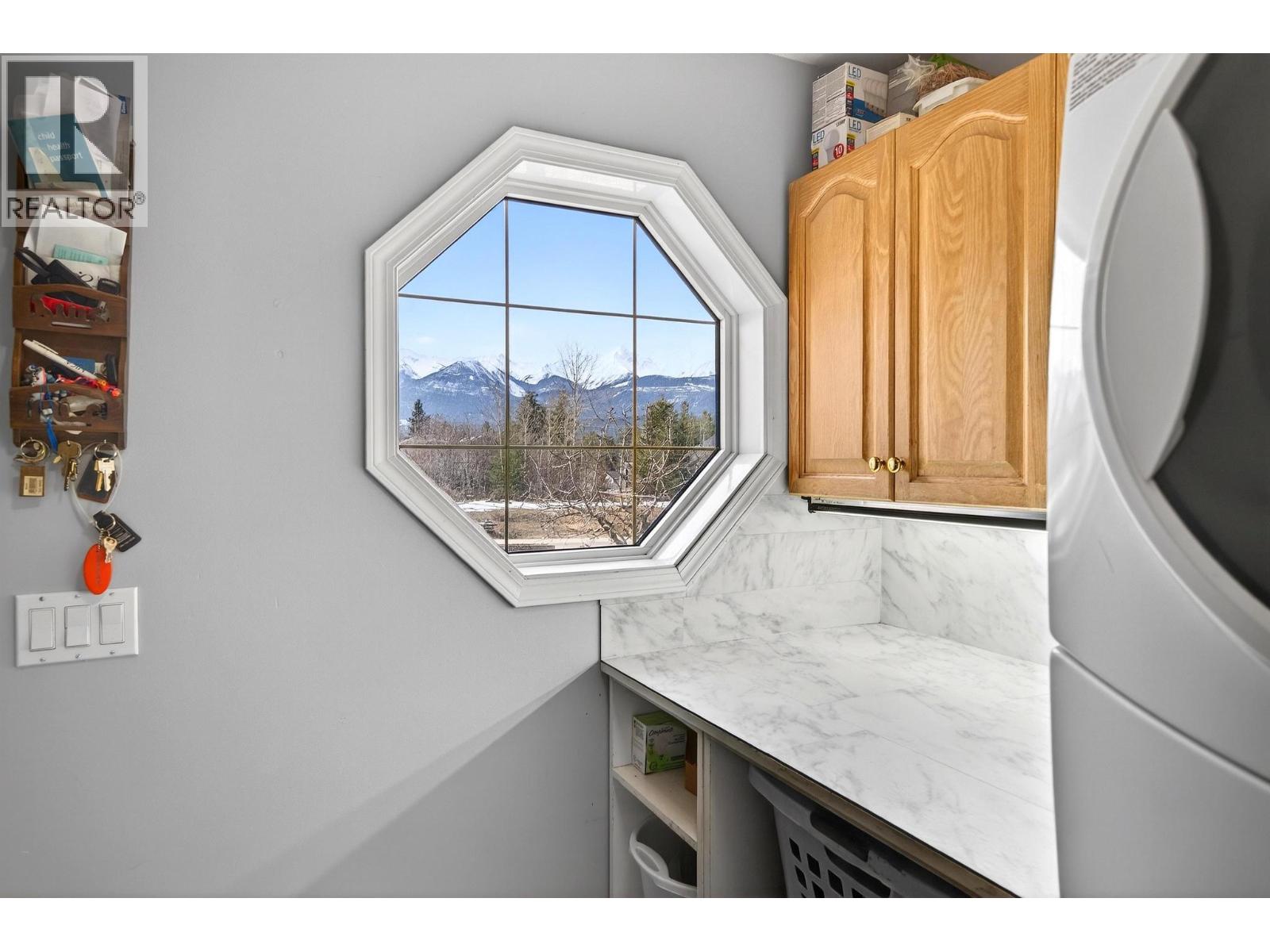 1505 Cedar Street, Golden, British Columbia  V0A 1H6 - Photo 31 - 10402236