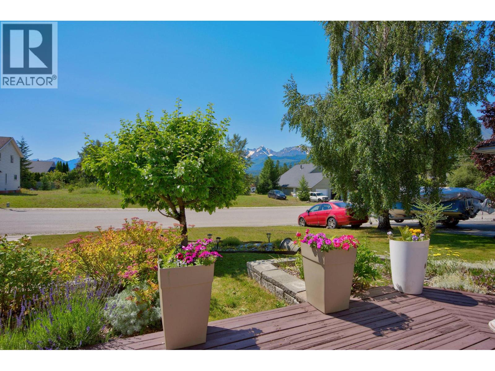 1505 Cedar Street, Golden, British Columbia  V0A 1H6 - Photo 5 - 10402236