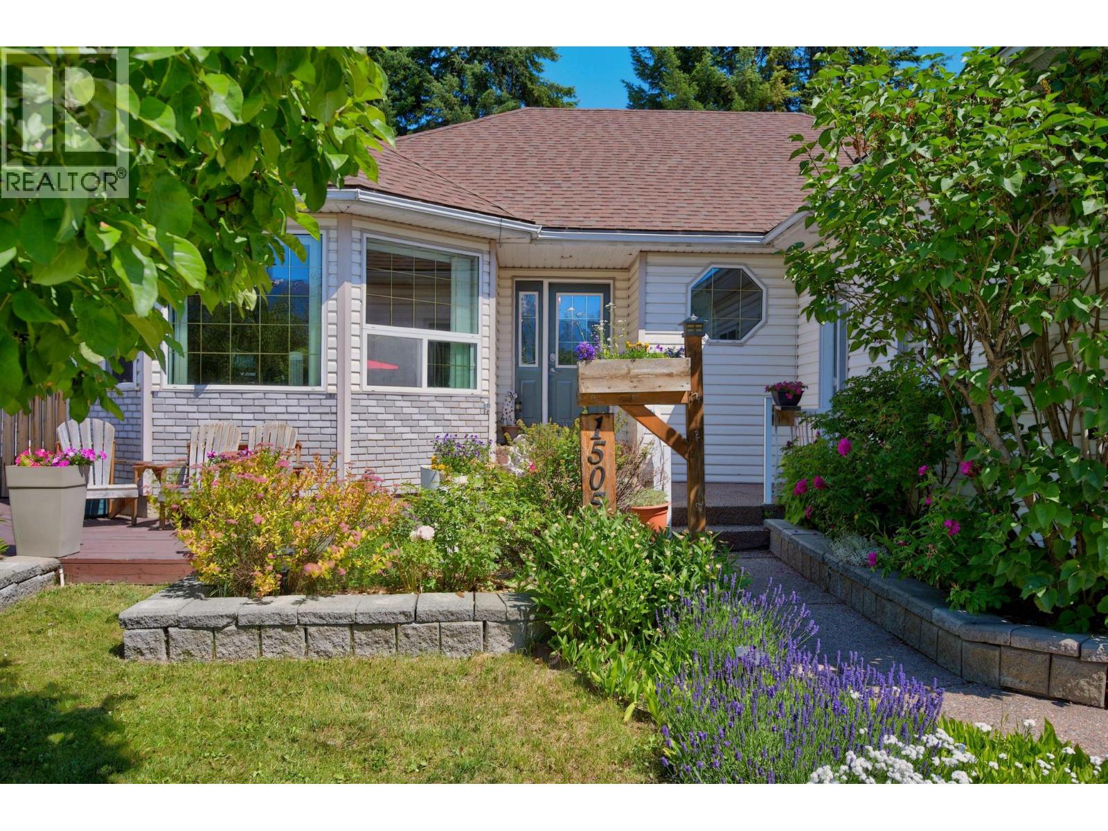 1505 Cedar Street, Golden, British Columbia  V0A 1H6 - Photo 6 - 10402236