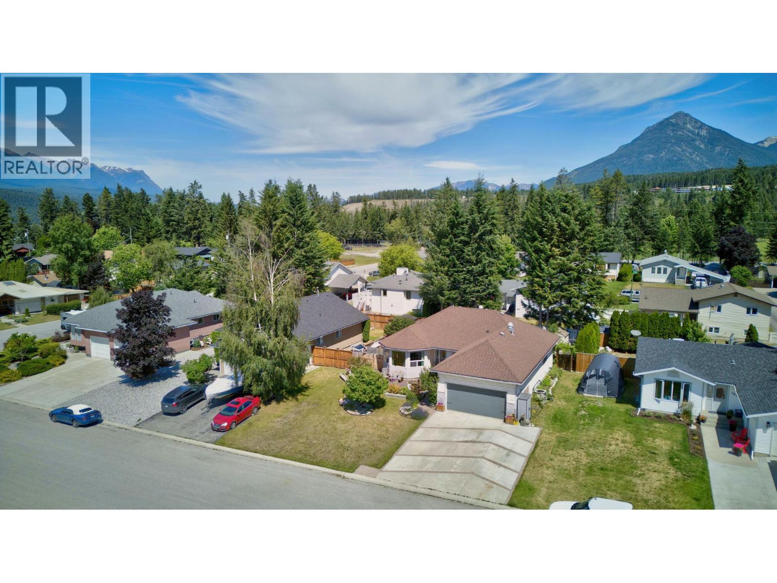 1505 Cedar Street, Golden, British Columbia  V0A 1H6 - Photo 63 - 10402236