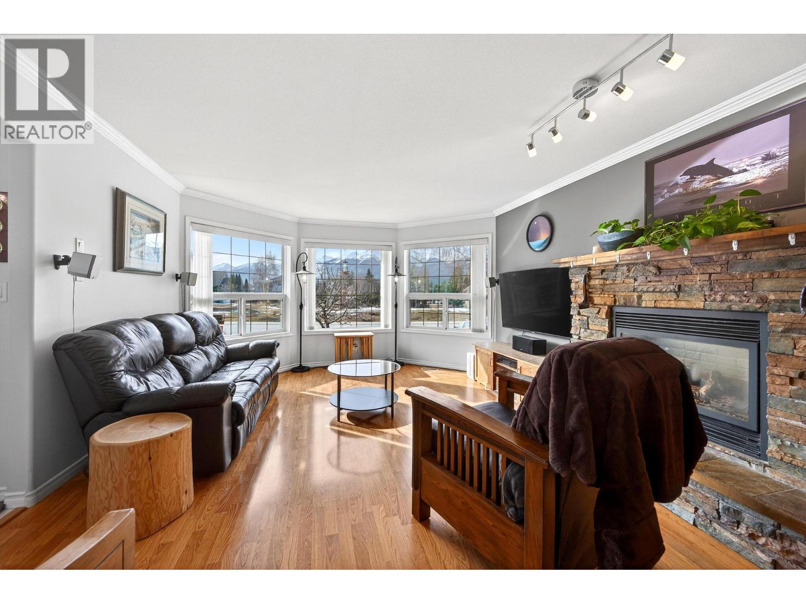1505 Cedar Street, Golden, British Columbia  V0A 1H6 - Photo 8 - 10402236