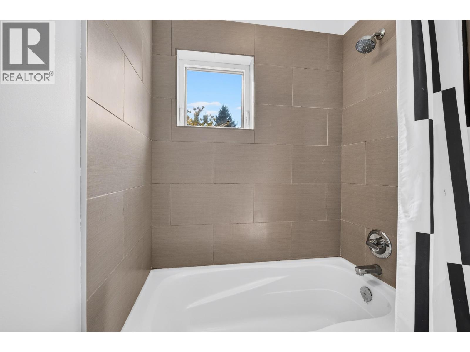 504 A 10th Street S, Golden, British Columbia  V0A 1H0 - Photo 32 - 10398473