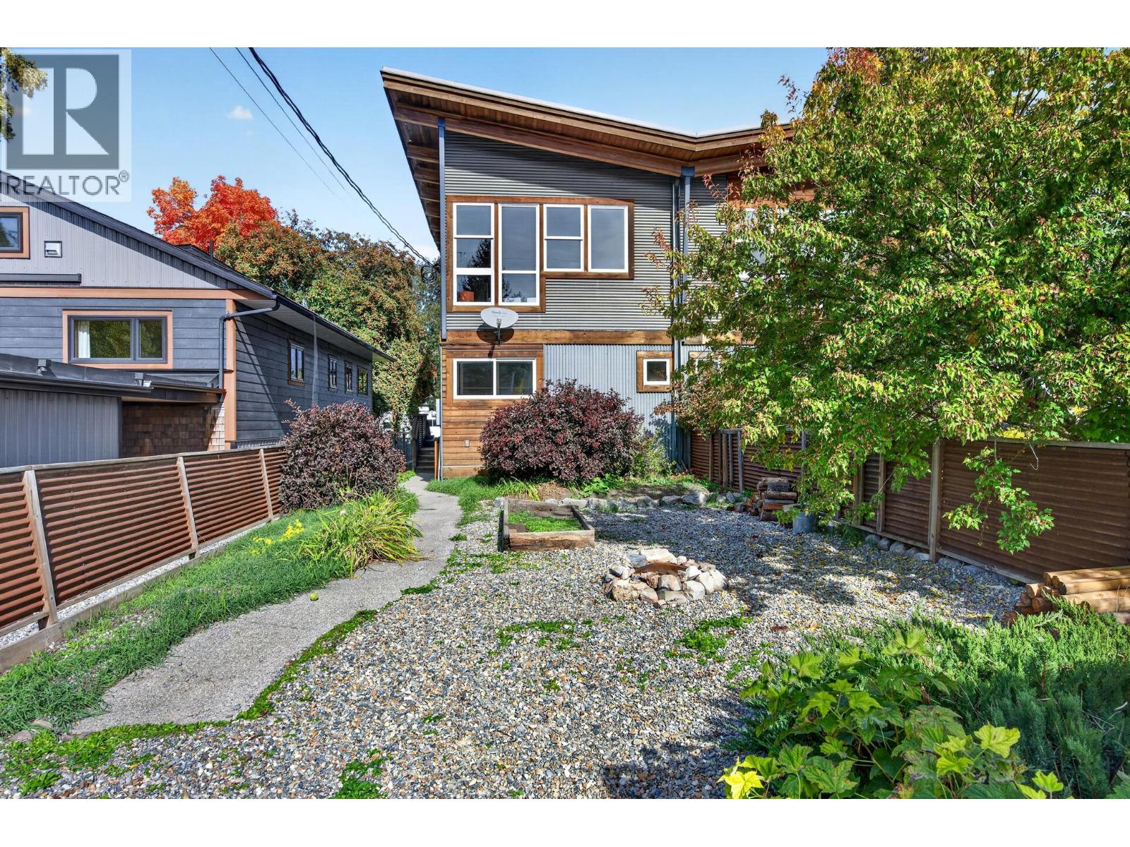 504 A 10th Street S, Golden, British Columbia  V0A 1H0 - Photo 4 - 10398473