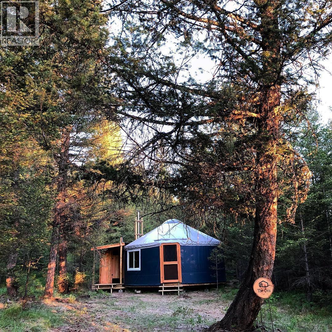 7058 95 Highway, Radium Hot Springs, British Columbia  V0A 1M0 - Photo 15 - 10402033