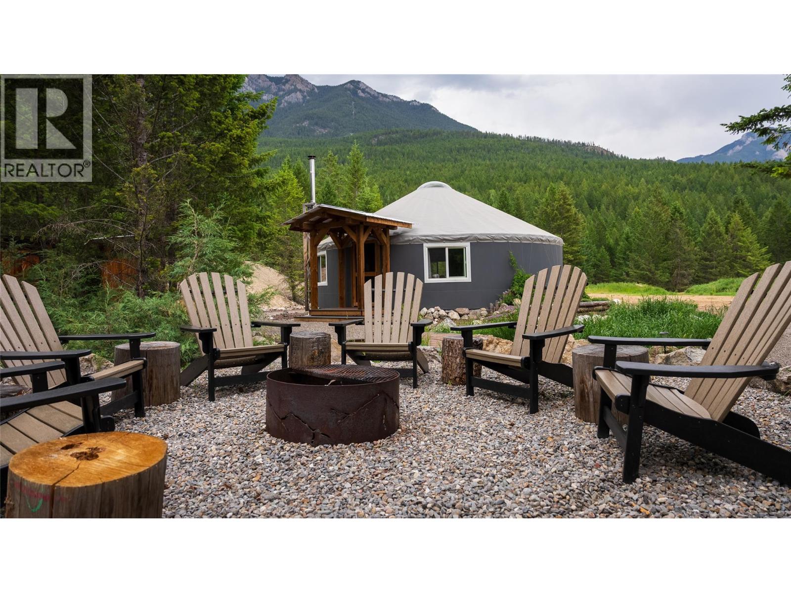 7058 95 Highway, Radium Hot Springs, British Columbia  V0A 1M0 - Photo 16 - 10402033