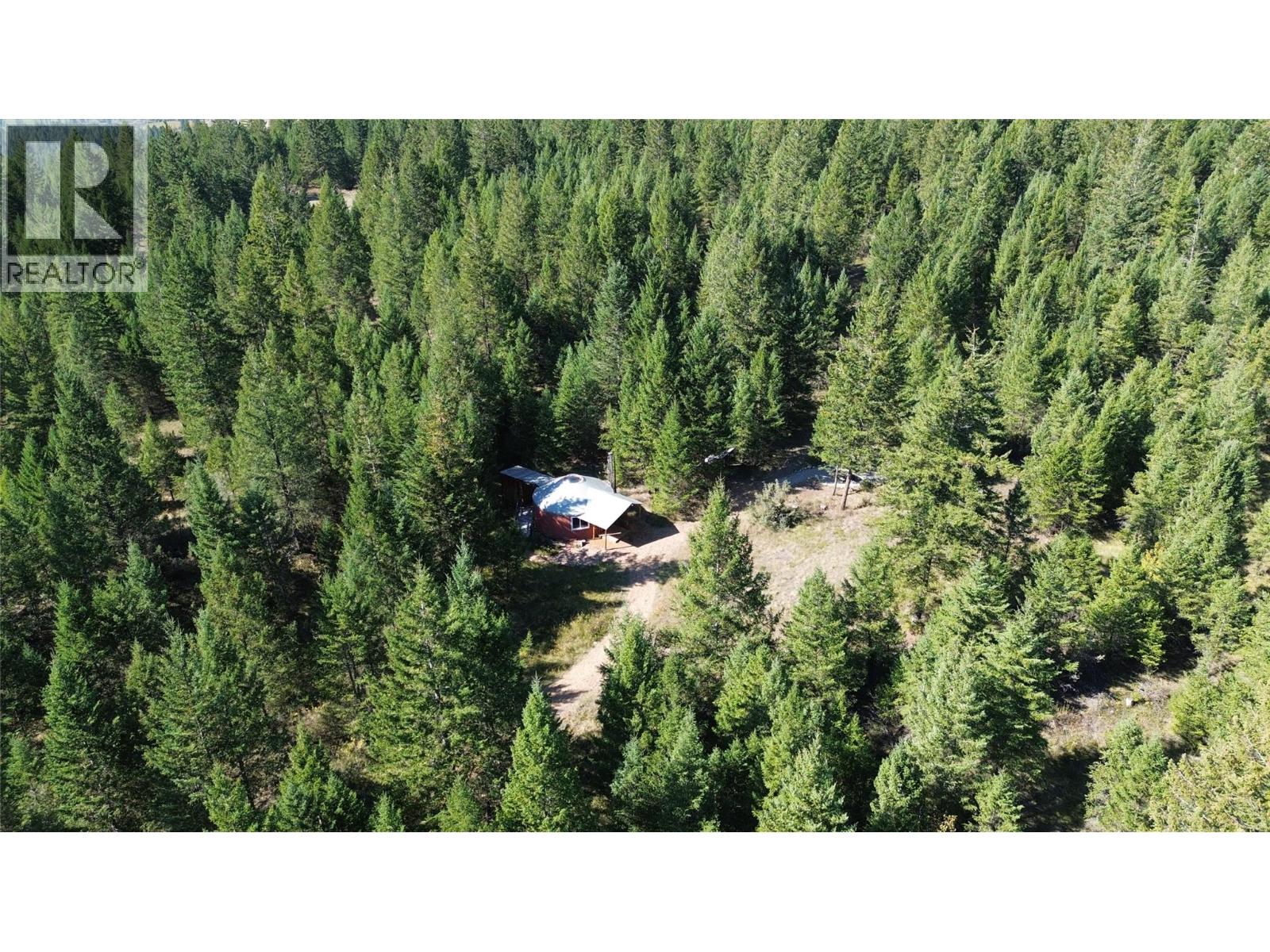 7058 95 Highway, Radium Hot Springs, British Columbia  V0A 1M0 - Photo 6 - 10402033