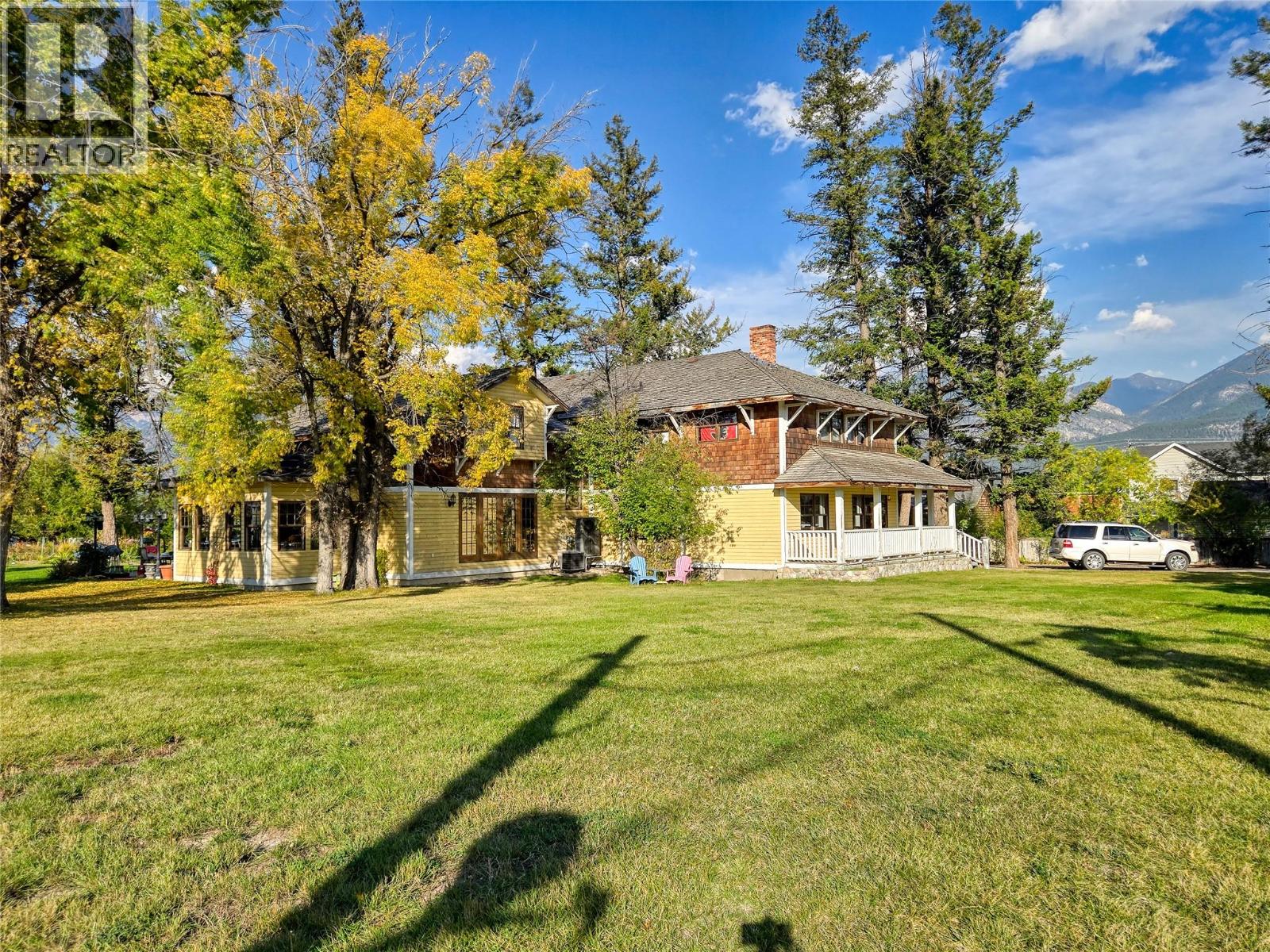 1018 5th Street, Invermere, British Columbia  V0A 1K0 - Photo 12 - 10401832
