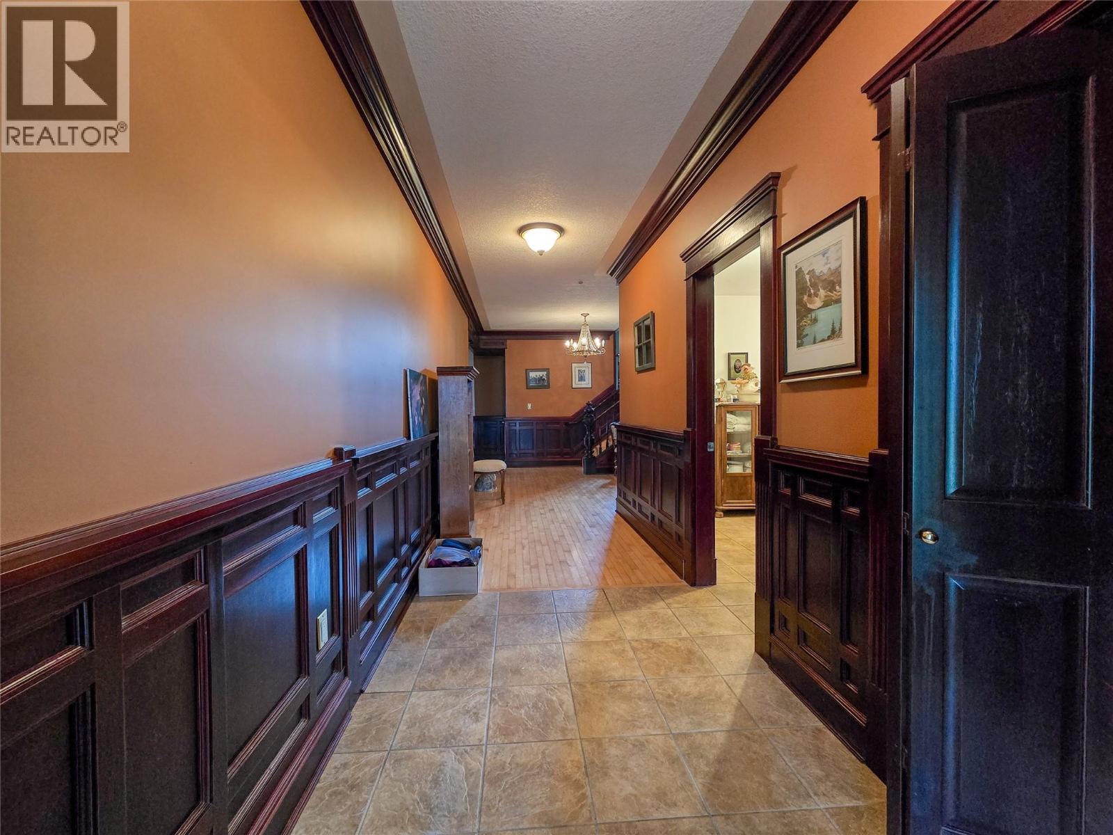 1018 5th Street, Invermere, British Columbia  V0A 1K0 - Photo 39 - 10401832