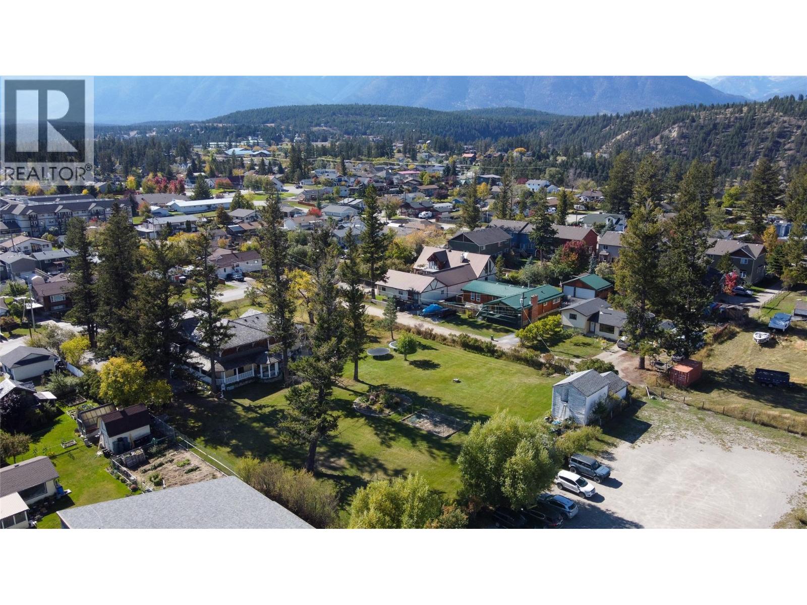 1018 5th Street, Invermere, British Columbia  V0A 1K0 - Photo 70 - 10401832