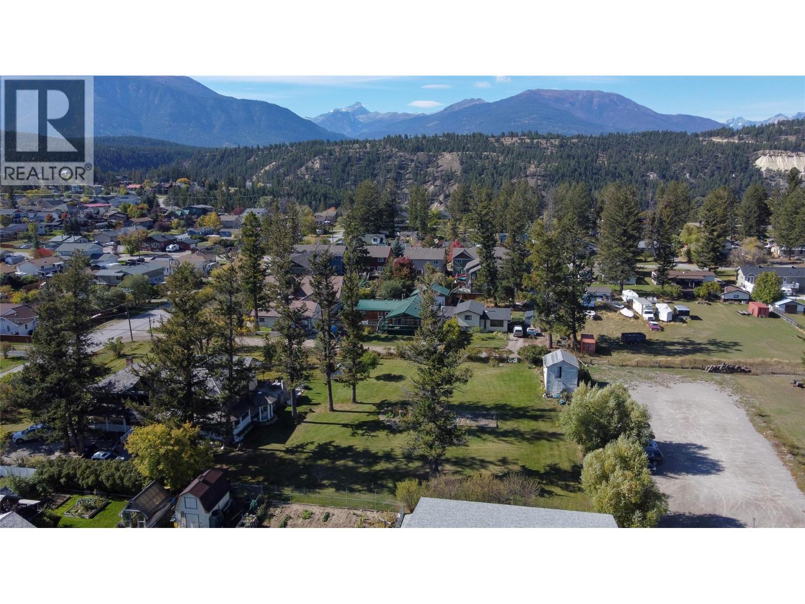 1018 5th Street, Invermere, British Columbia  V0A 1K0 - Photo 71 - 10401832