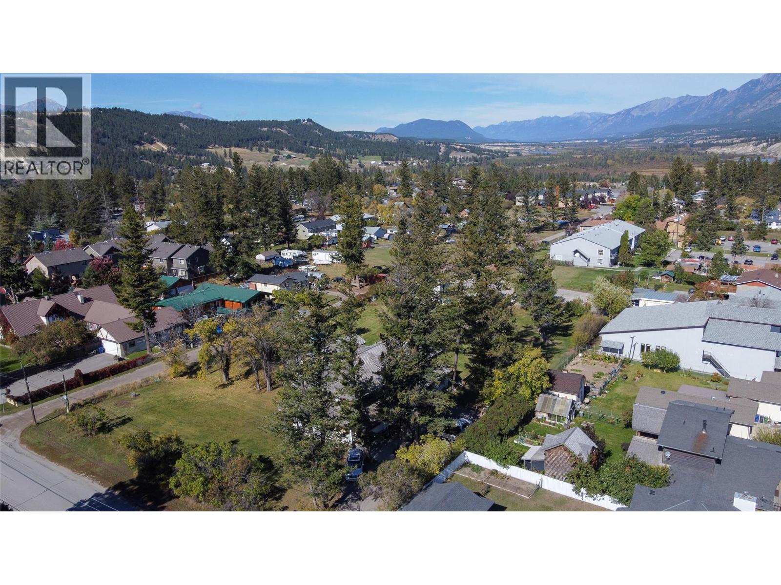 1018 5th Street, Invermere, British Columbia  V0A 1K0 - Photo 73 - 10401832