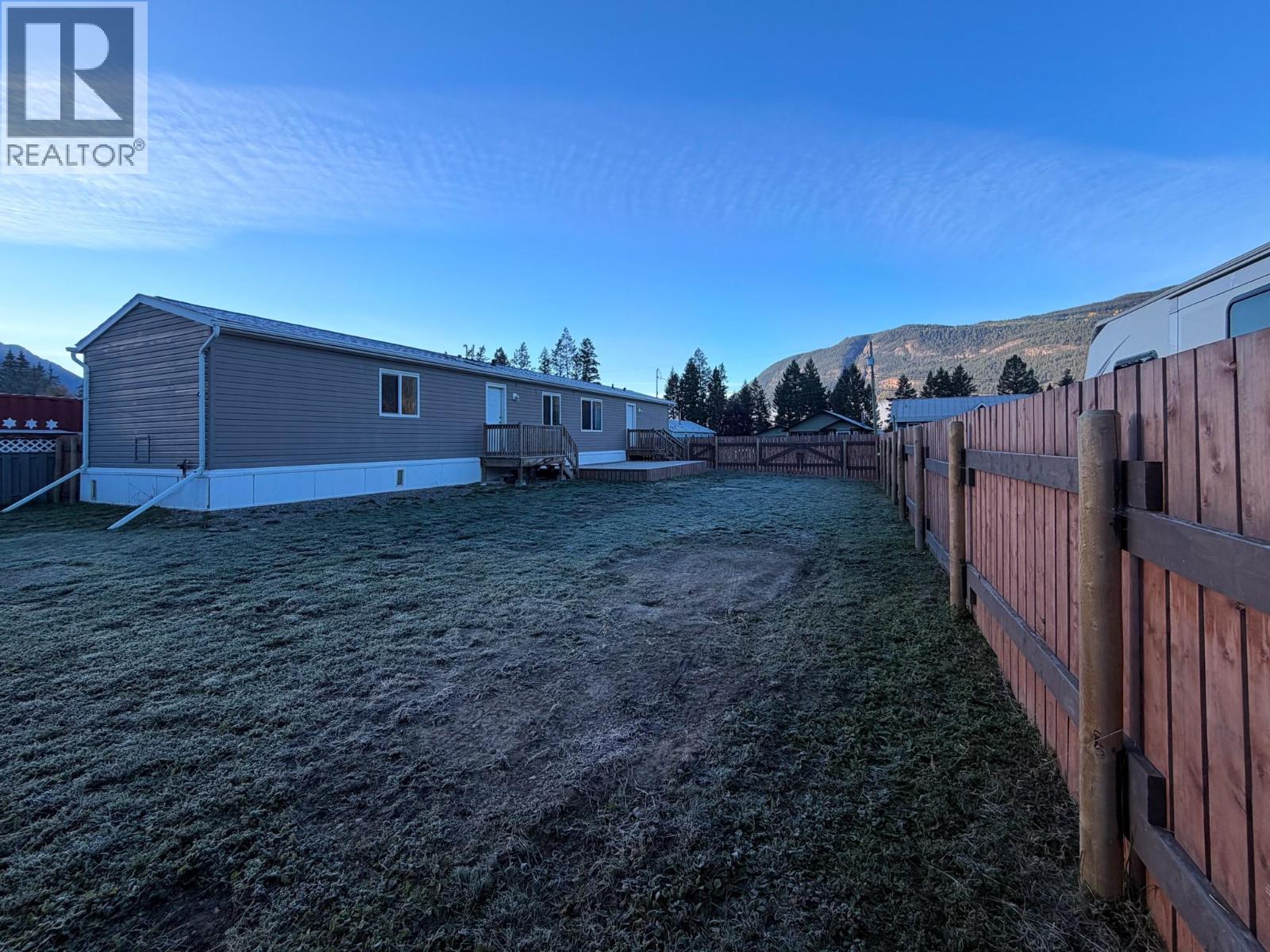 4821 Crescentwood Drive, Edgewater, British Columbia  V0A 1E0 - Photo 30 - 10402405