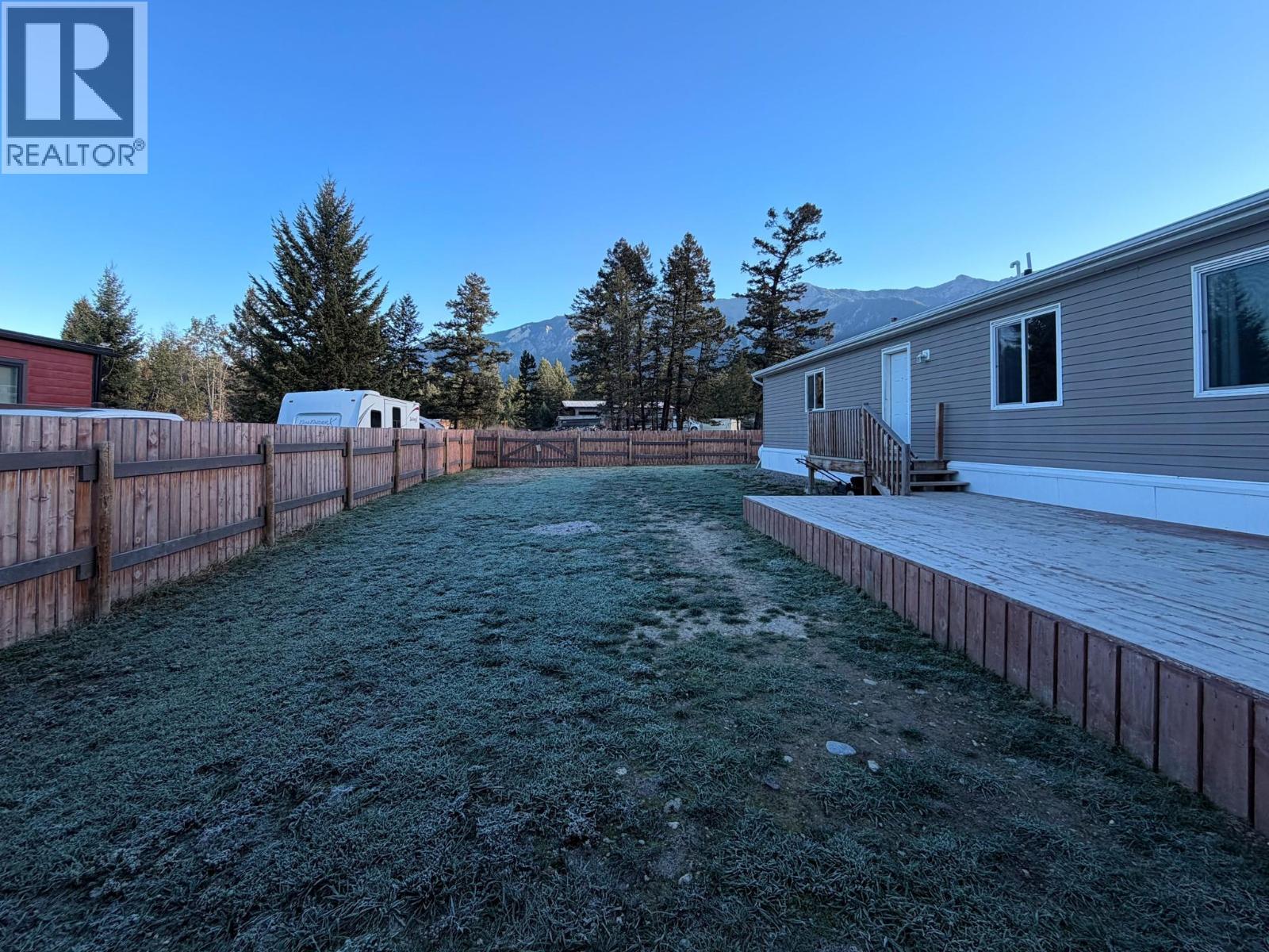 4821 Crescentwood Drive, Edgewater, British Columbia  V0A 1E0 - Photo 33 - 10402405