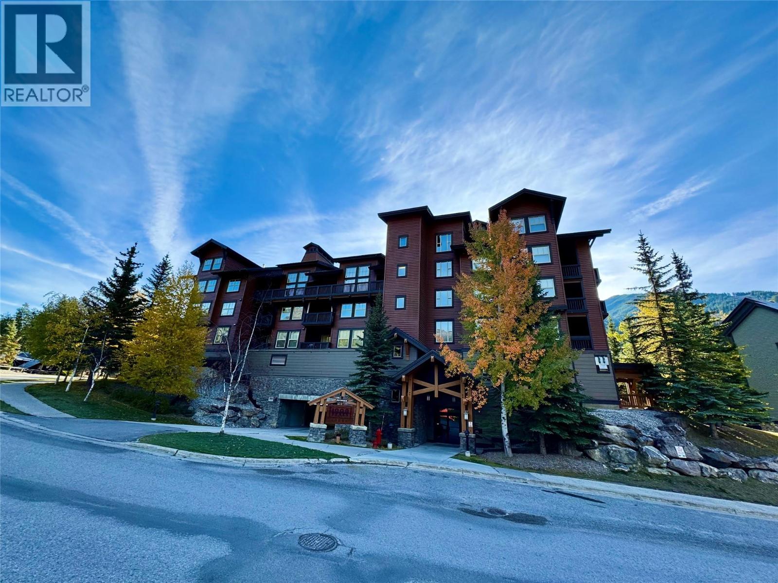 2064 Summit Drive Unit# 106, Panorama, British Columbia