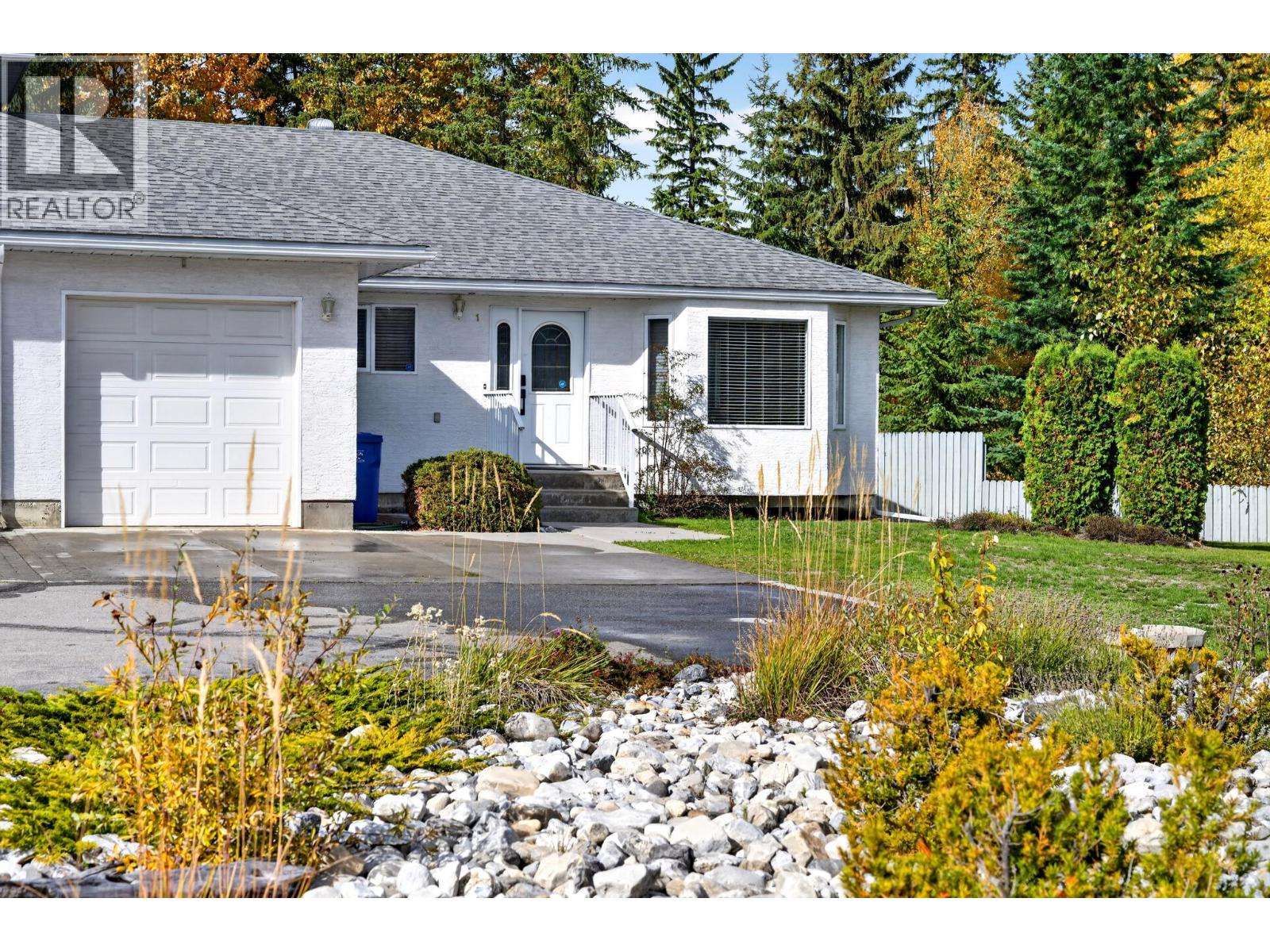 339 5TH Avenue Unit# 1, Golden, British Columbia