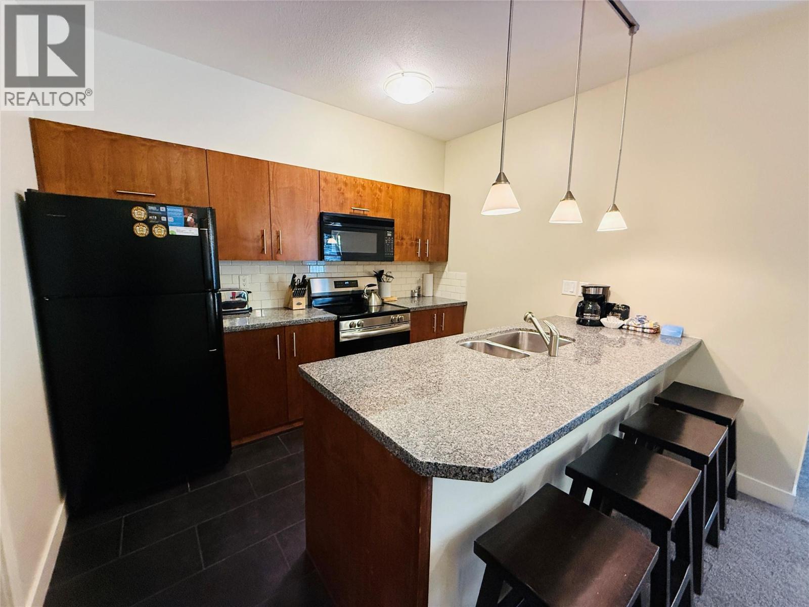 2049 Summit Drive Unit# 215 D, Panorama, British Columbia  V0A 1T0 - Photo 9 - 10402966