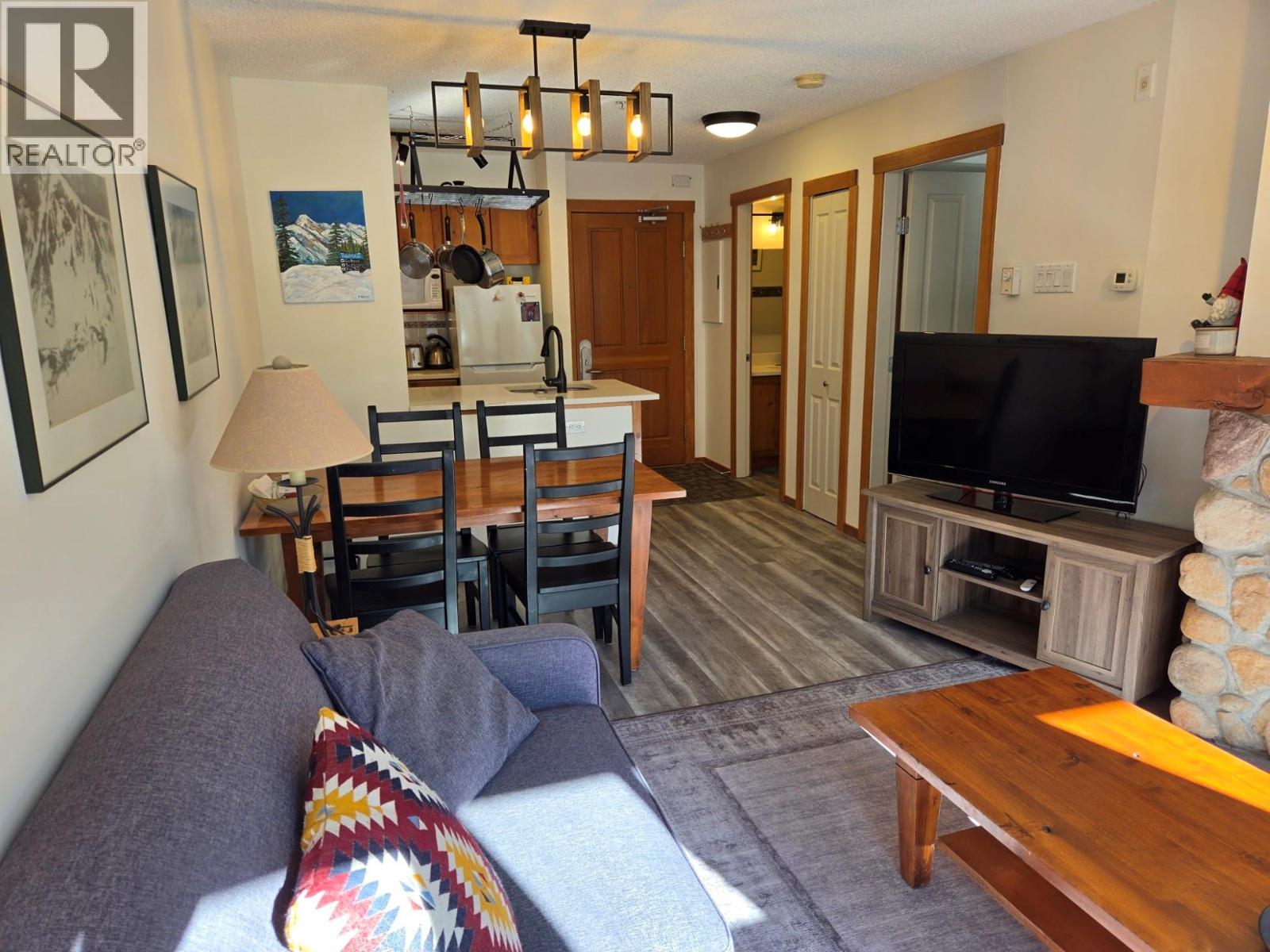 2050 Summit Drive Unit# 303, Panorama, British Columbia  V0A 1T0 - Photo 10 - 10403002