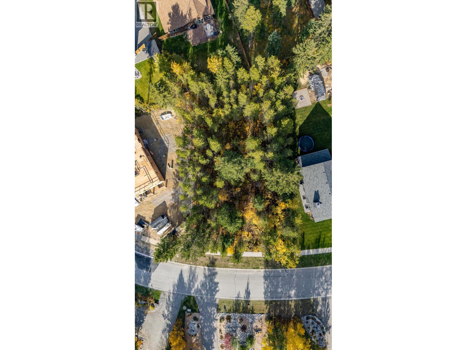 1520 Quartz Crescent, Golden, British Columbia  V0A 1H0 - Photo 2 - 10403030
