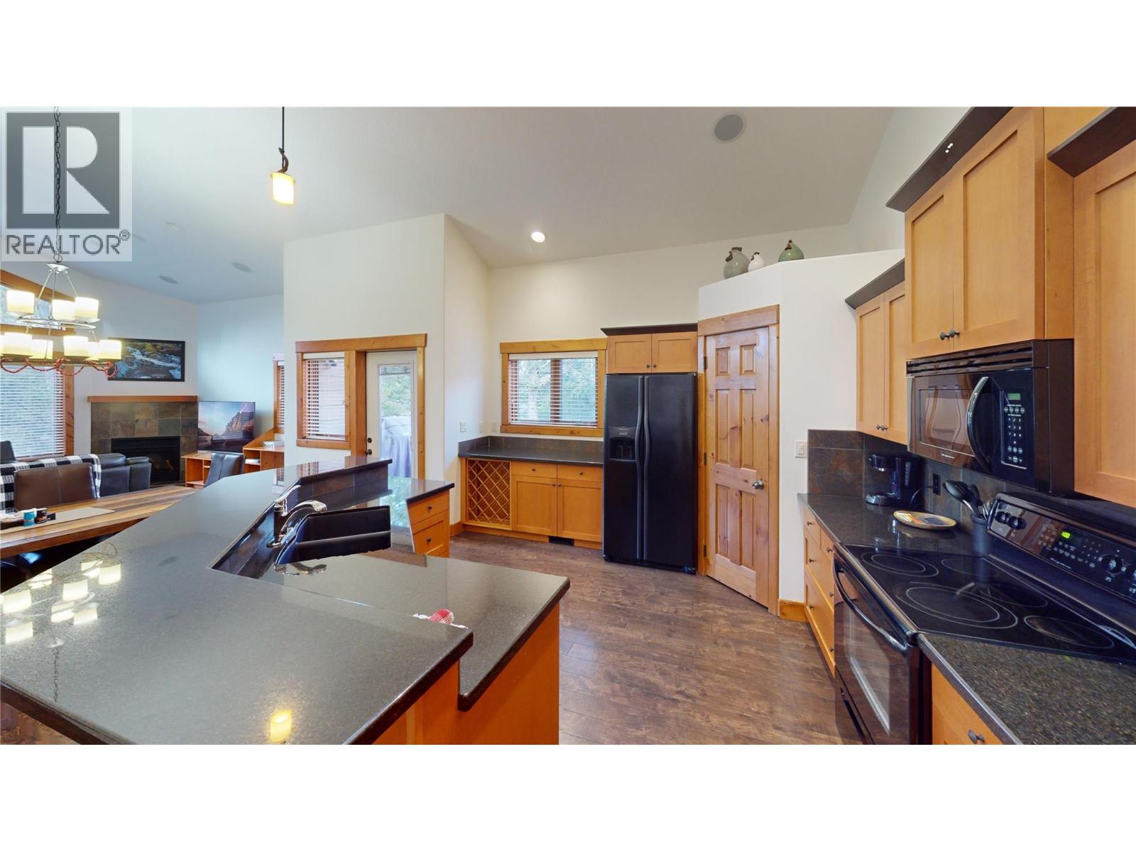 7305 Copperhorn Drive, Radium Hot Springs, British Columbia  V0A 1M0 - Photo 16 - 10402664