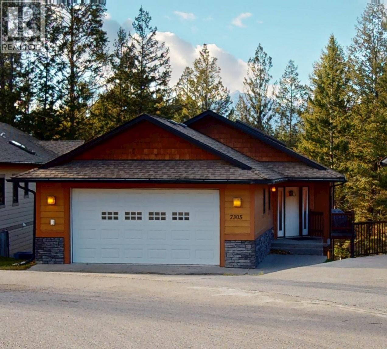 7305 Copperhorn Drive, Radium Hot Springs, British Columbia  V0A 1M0 - Photo 2 - 10402664