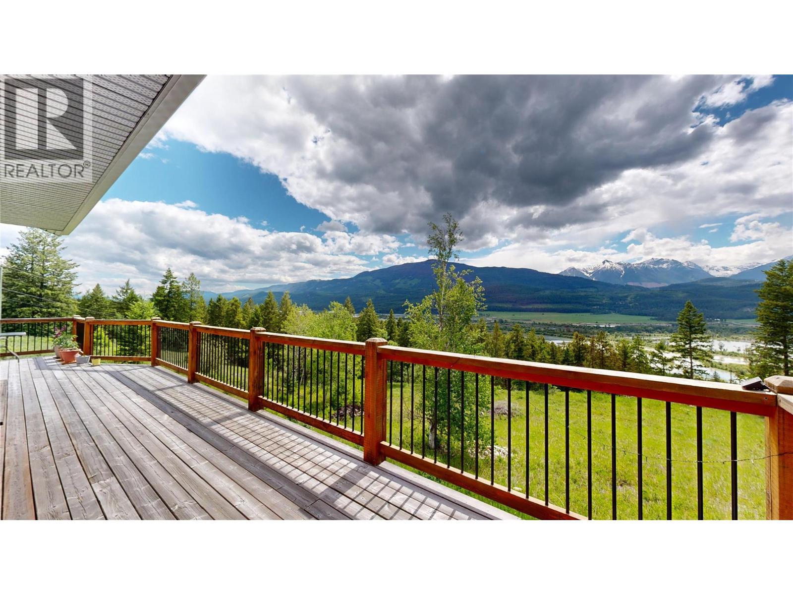 2660 95 Highway, Brisco, British Columbia  V0A 1B0 - Photo 19 - 10403277