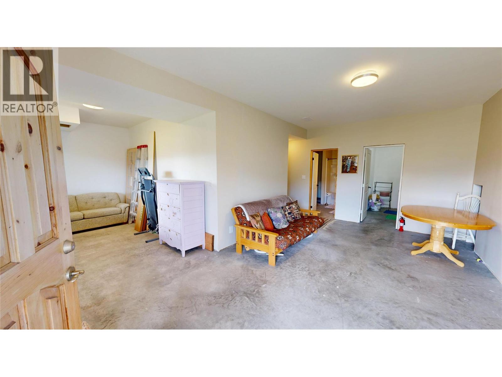 2660 95 Highway, Brisco, British Columbia  V0A 1B0 - Photo 26 - 10403277
