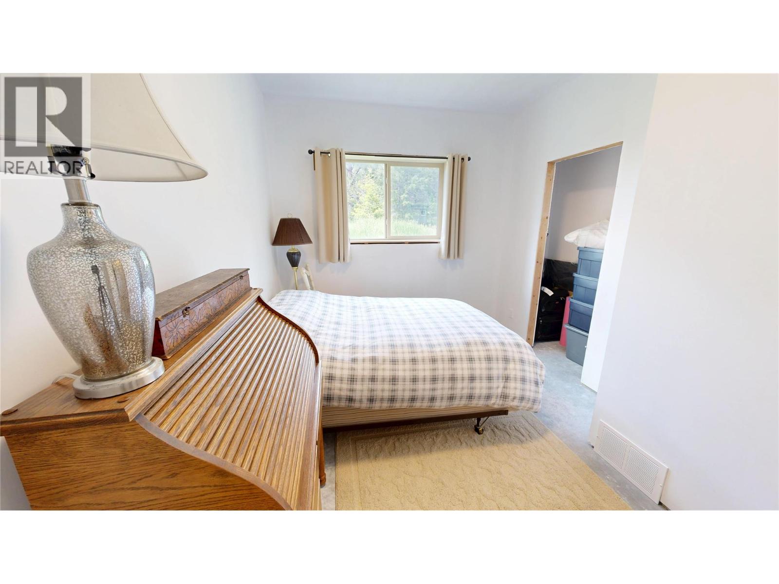 2660 95 Highway, Brisco, British Columbia  V0A 1B0 - Photo 31 - 10403277