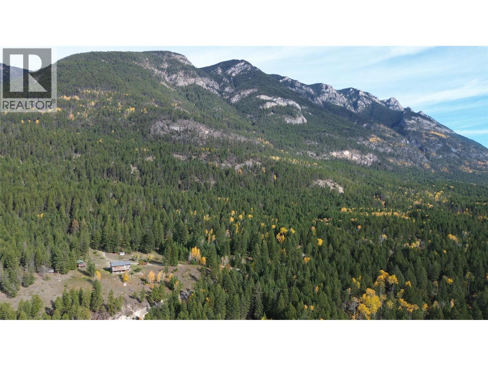 2660 95 Highway, Brisco, British Columbia  V0A 1B0 - Photo 37 - 10403277