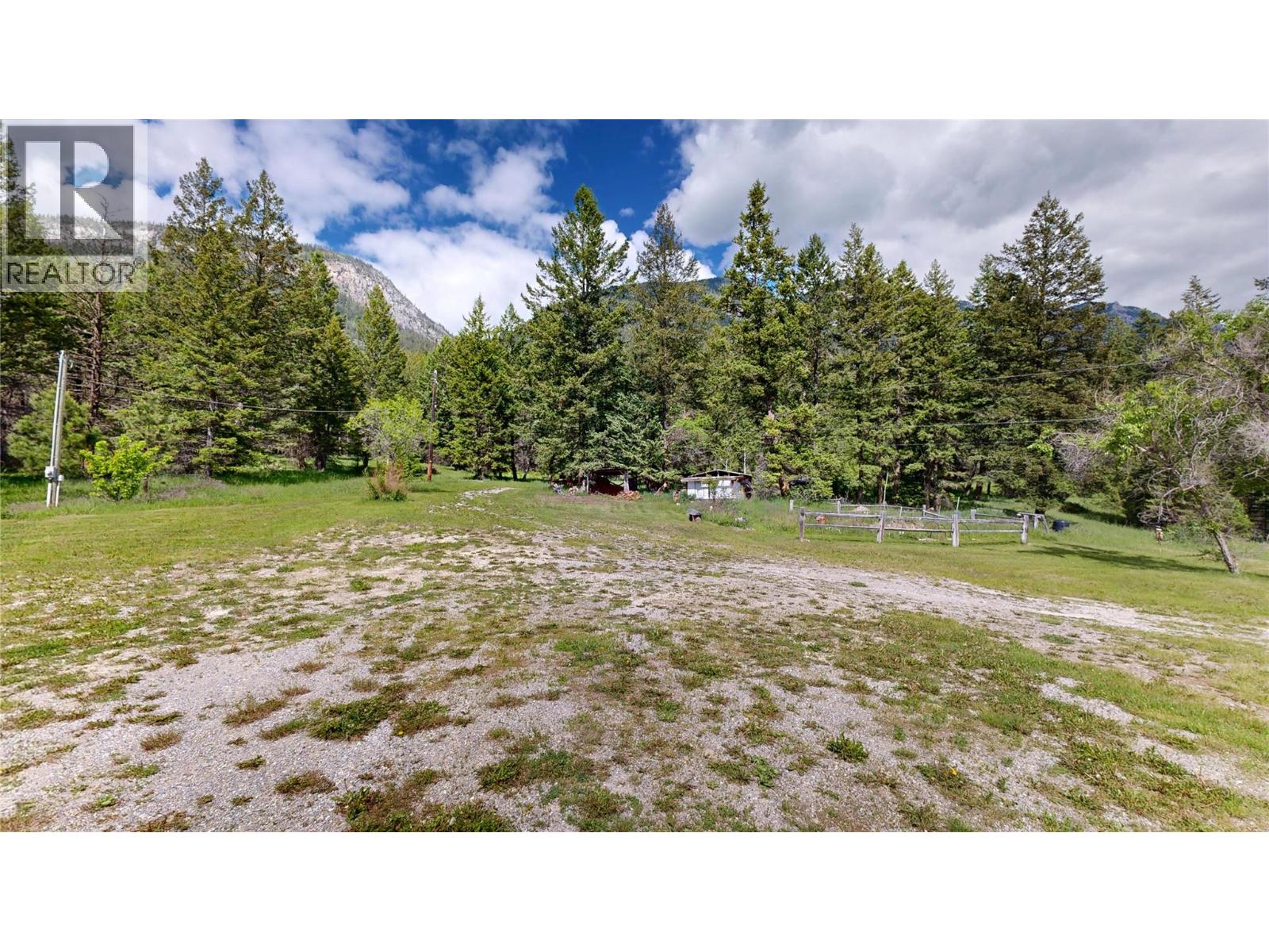 2660 95 Highway, Brisco, British Columbia  V0A 1B0 - Photo 57 - 10403277