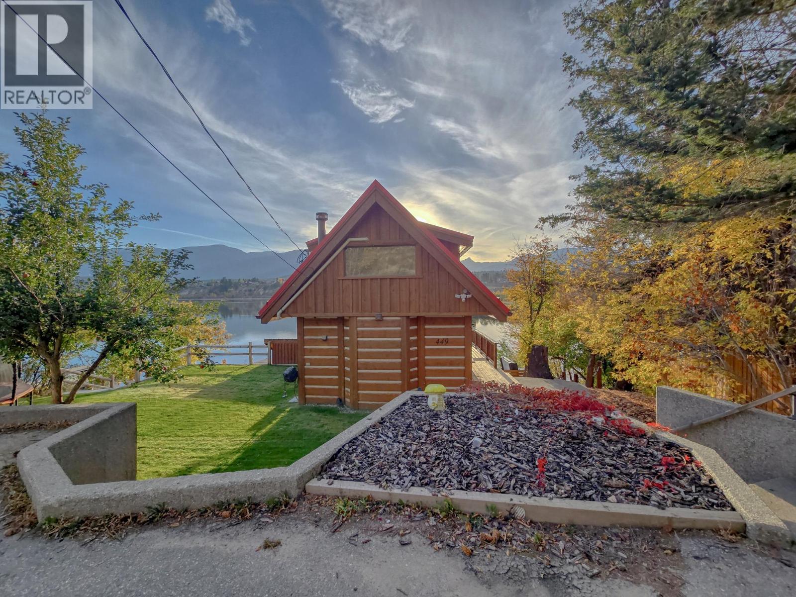 449 Lakeview Place, Invermere, British Columbia  V0A 1K3 - Photo 10 - 10403144