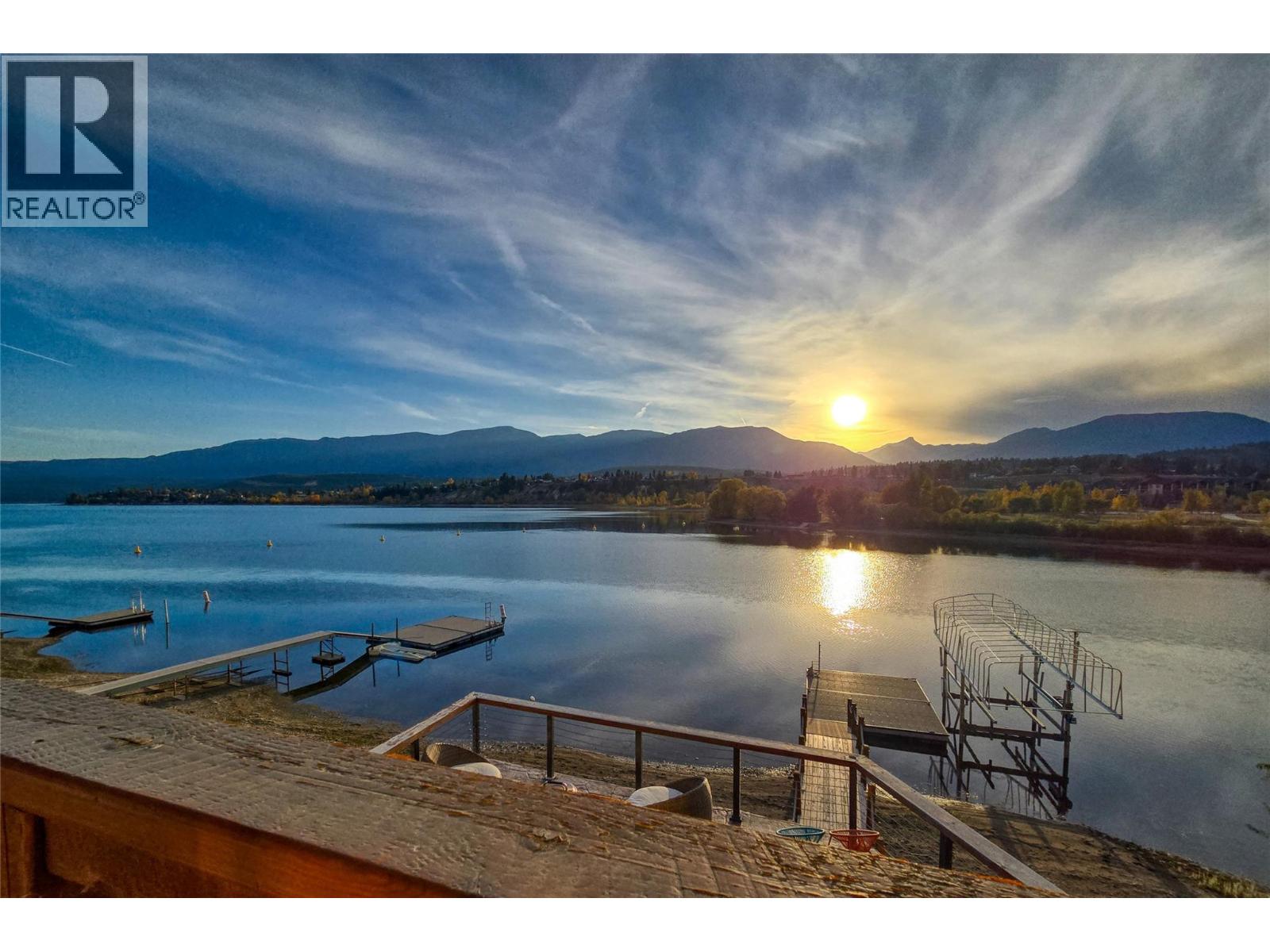 449 Lakeview Place, Invermere, British Columbia  V0A 1K3 - Photo 17 - 10403144