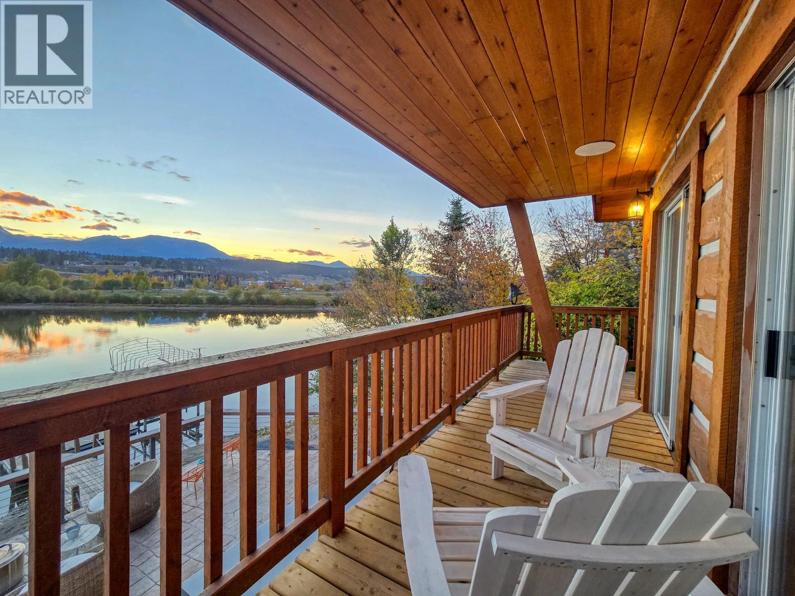 449 Lakeview Place, Invermere, British Columbia  V0A 1K3 - Photo 18 - 10403144
